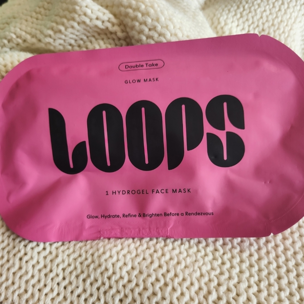 Loops Face Mask - Picture 1 of 1